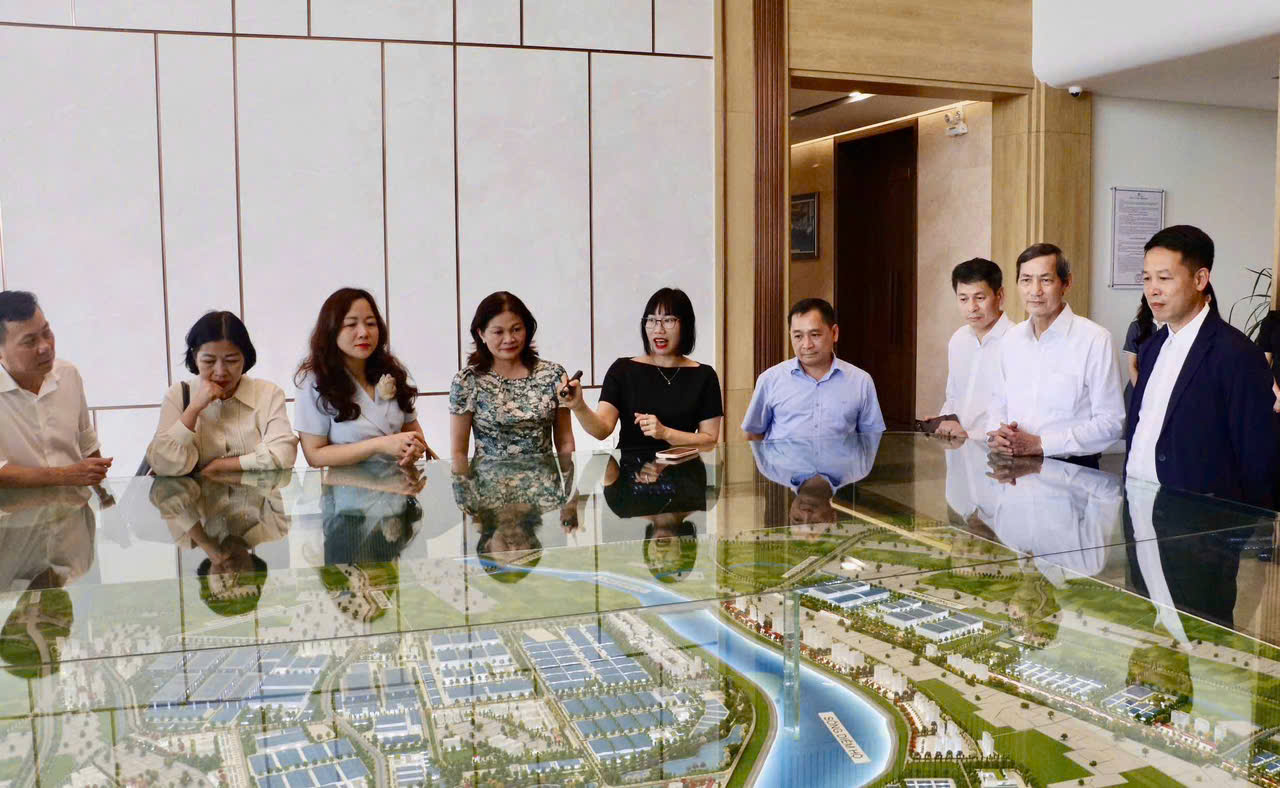 Mở rộng hợp tác đầu tư giữa doanh nghiệp Thái Bình và Hưng Yên tại KCN Liên Hà Thái