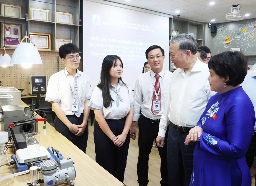 Tổng Bí thư Tô Lâm: Đổi mới sáng tạo, chuyển đổi số trong trường học
