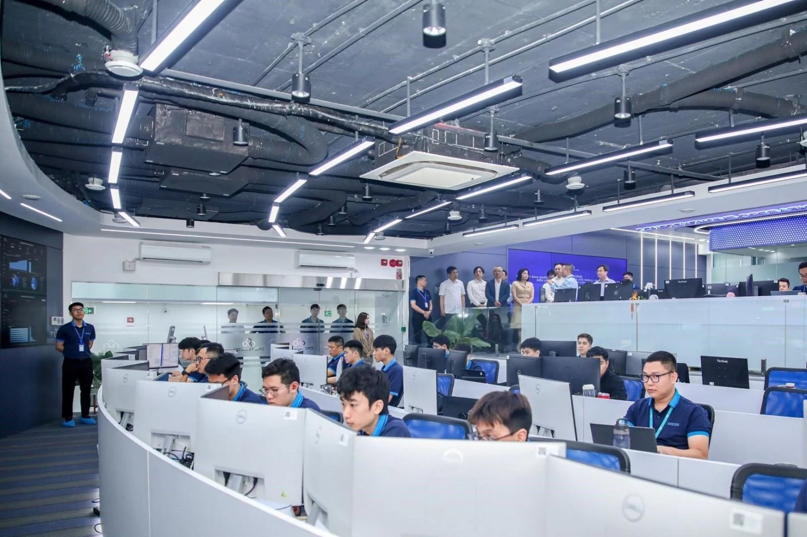 Việt Nam chấp nhận rủi ro đổi lấy những đột phá công nghệ