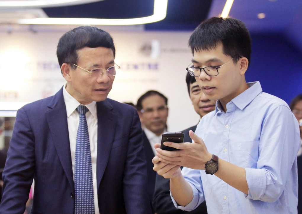 Bộ trưởng Nguyễn Mạnh Hùng: Đại học về lâu dài phải là đại học nghiên cứu