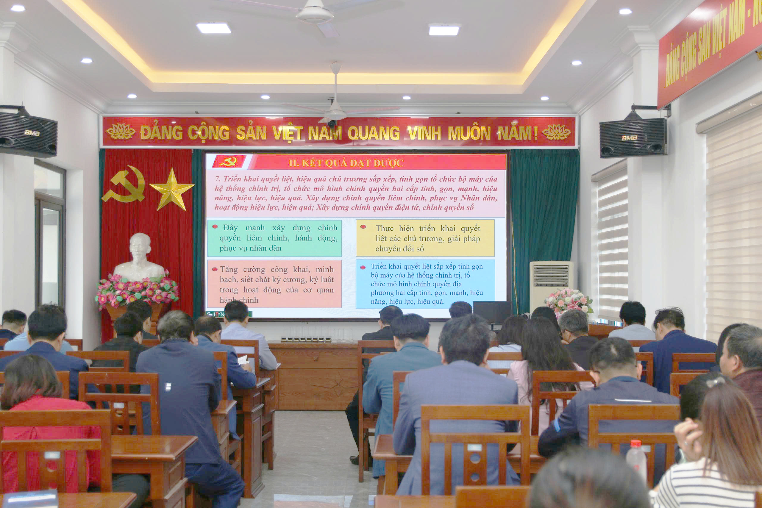 Sở Khoa học và Công nghệ Hưng Yên tham dự Hội nghị trực tuyến toàn tỉnh học tập, quán triệt, triển khai các nghị quyết của Trung ương và của tỉnh