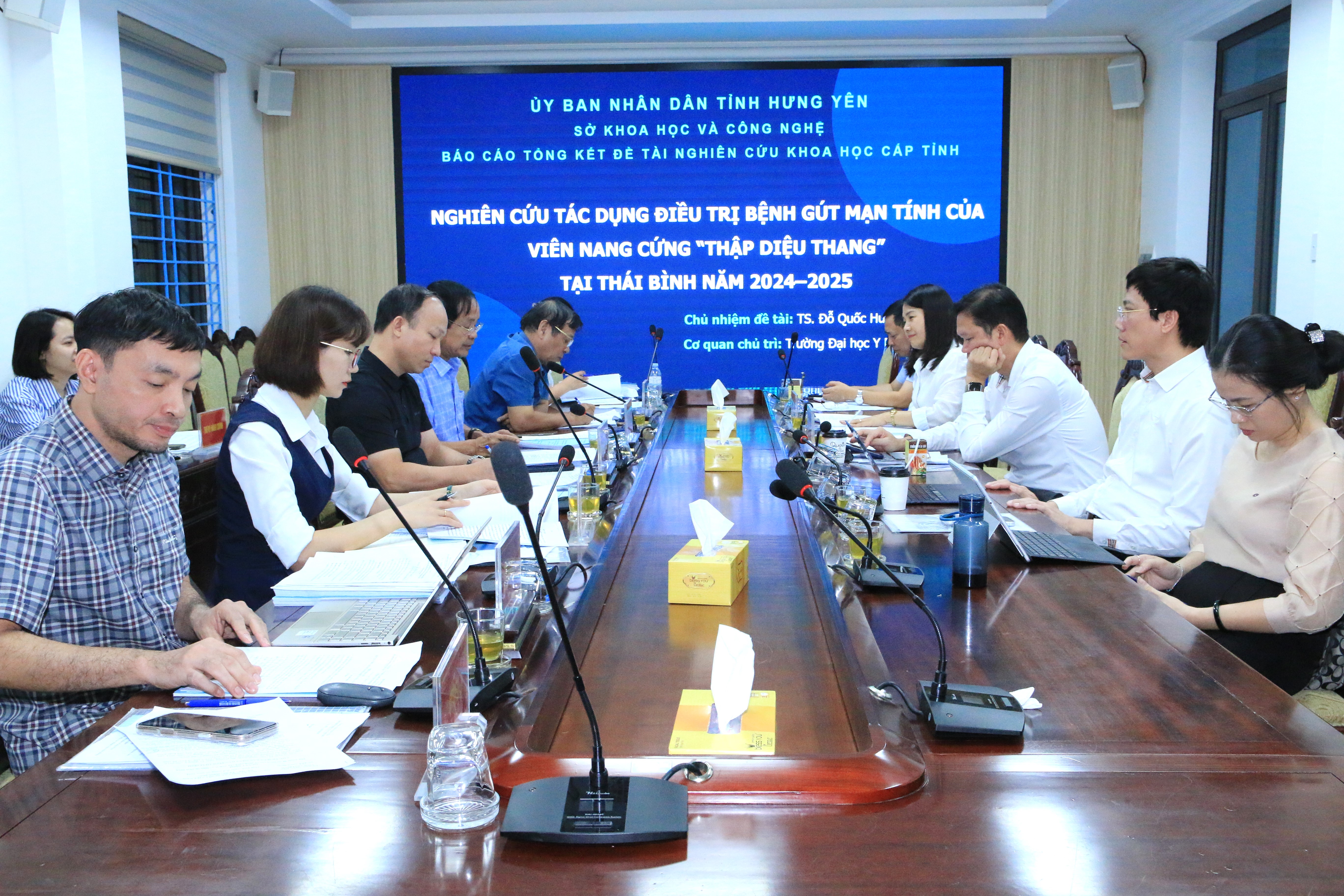 Nghiệm thu đề tài nghiên cứu tác dụng điều trị bệnh Gút mạn tính của viên nang cứng “Thập diệu thang”