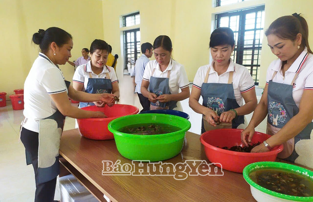 Xây dựng và phát triển nhãn hiệu tập thể cho sản phẩm làng nghề