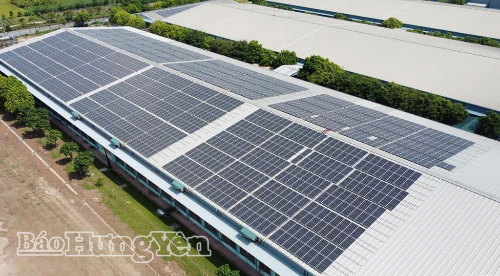Phát triển điện năng lượng mặt trời góp phần tiết kiệm điện