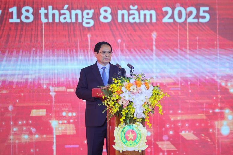 Thủ tướng: Trình cơ chế đột phá trong sáng tạo, khai thác dữ liệu trở thành trung tâm của nền kinh tế