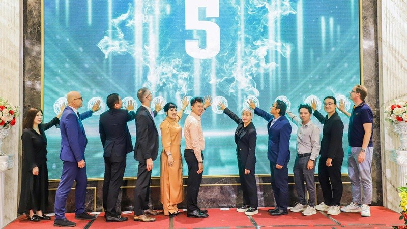 Khởi động dự án điện mặt trời ban công tại Thành phố Hồ Chí Minh