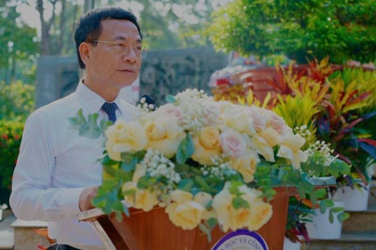 Bộ KH&CN dâng hương tưởng niệm anh hùng liệt sĩ ngành Bưu điện