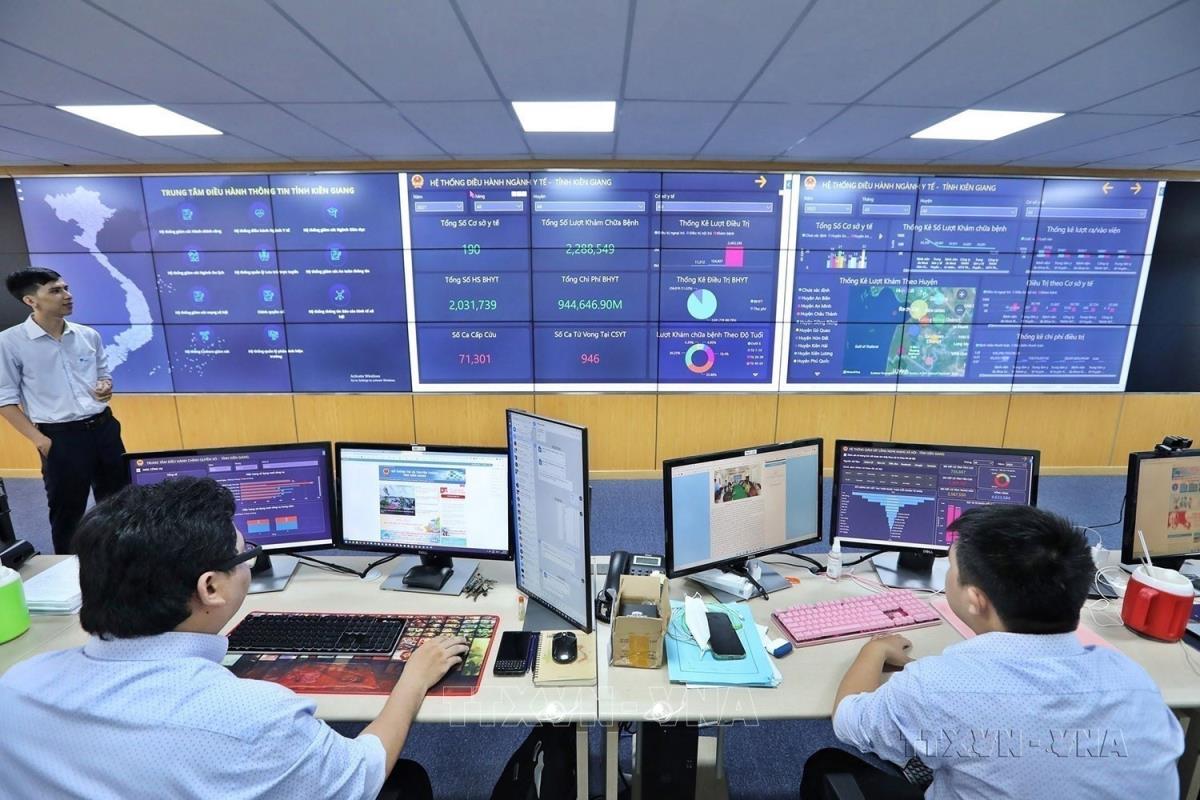 Xây dựng hạ tầng Internet an toàn, hiện đại, bền vững, rộng khắp