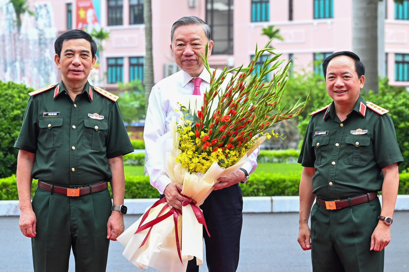 Tổng Bí thư Tô Lâm: Hiện đại hóa con người trước khi hiện đại hóa vũ khí, trang bị