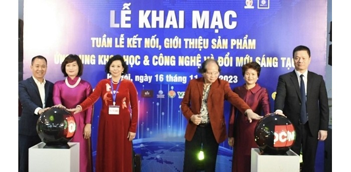 Khai mạc “Tuần lễ kết nối, giới thiệu sản phẩm ứng dụng khoa học công nghệ và đổi mới sáng tạo