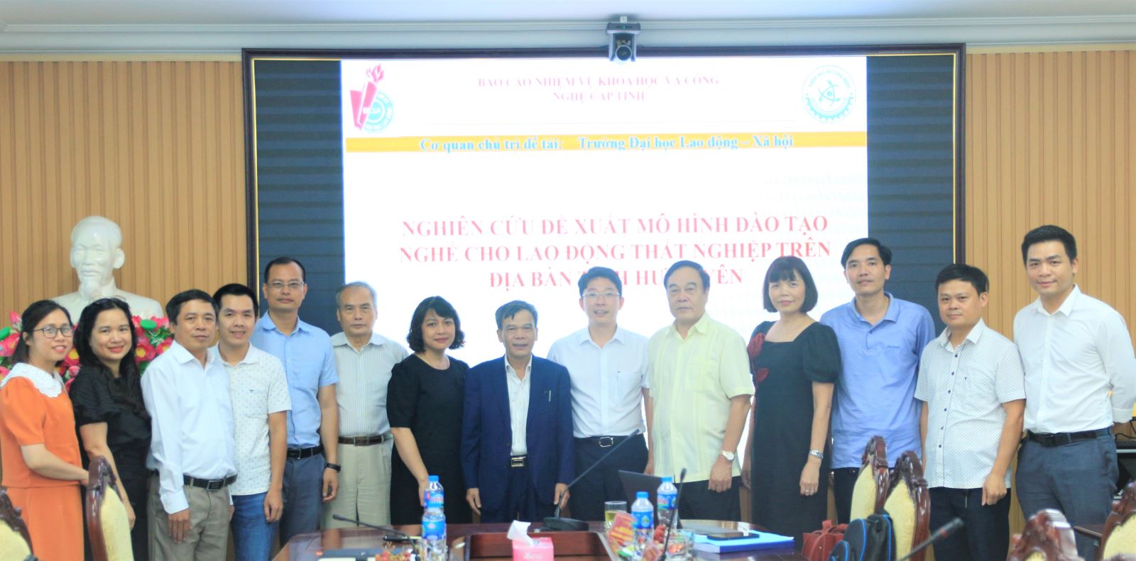 Nghiệm thu đề tài KH&CN cấp tỉnh: “Nghiên cứu đề xuất mô hình đào tạo nghề cho lao động thất nghiệp trên địa bàn tỉnh Hưng Yên”
