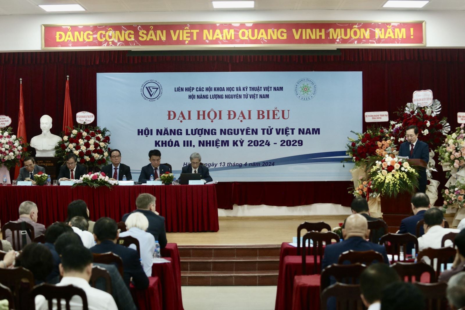 Kết nối và khai thác tri thức của cộng đồng các nhà khoa học ngành năng lượng nguyên tử